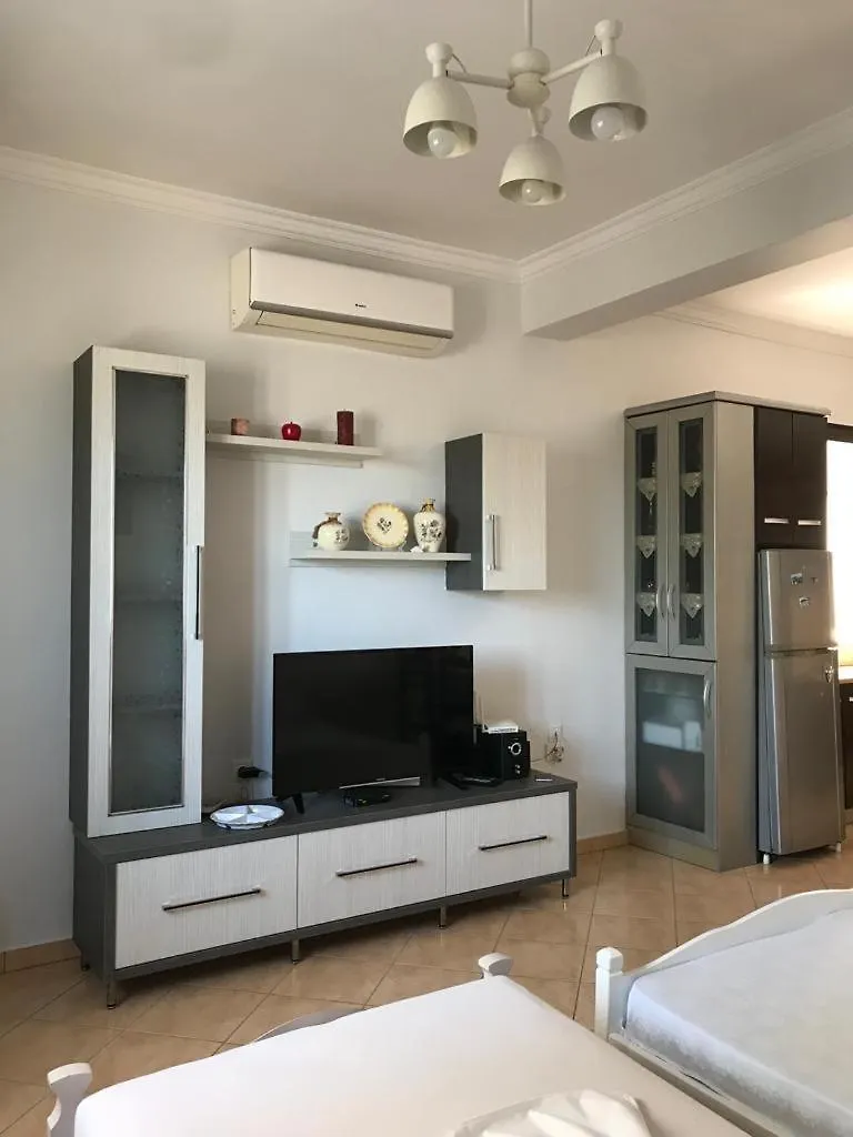 Alpha Apartaments Saranda 0*,  Albania